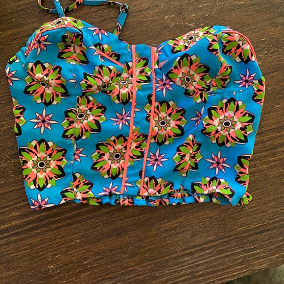 Crop top blue floral - Picture 1 of 3